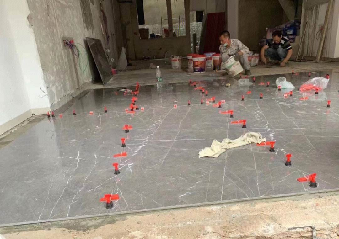 贴砖手艺太差(贴砖师傅贴的不好怎么补救) 贴砖手艺太差(贴砖师傅贴的不好怎么补救)